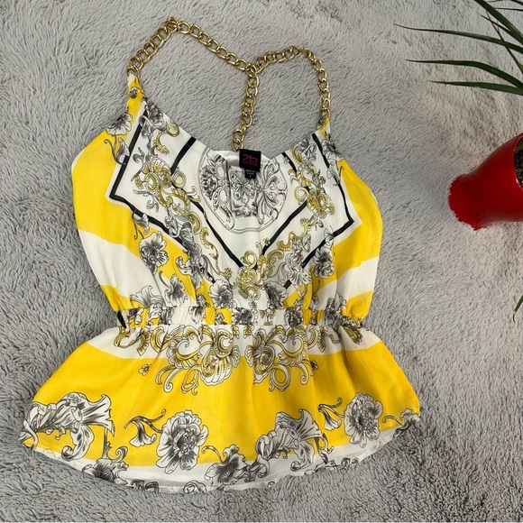 2B gold chains peplum top - Picture 10 of 11